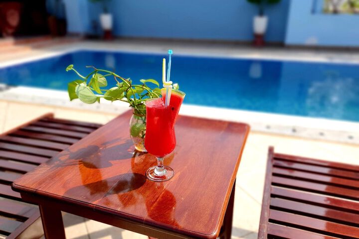 Pool Hotel
