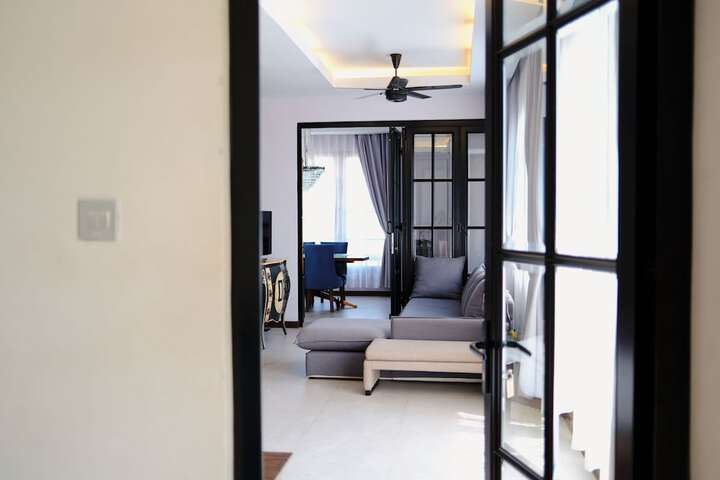 Hotel 2 of 115