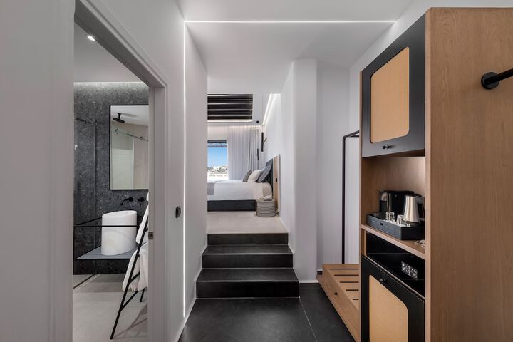Room 85 of 227