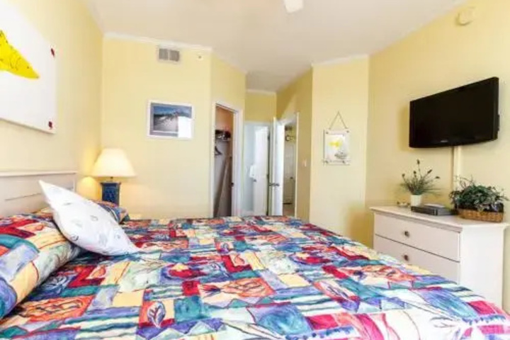 Room 2 of 12