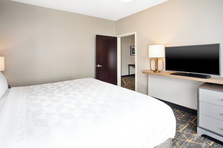 Standard | King Bed (21 of 33)