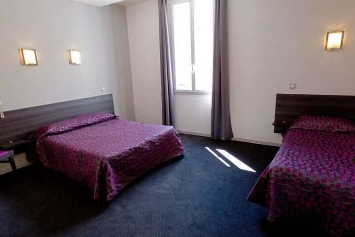 Room 8 of 45