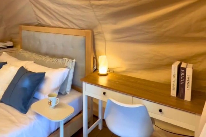 Room 5 of 15