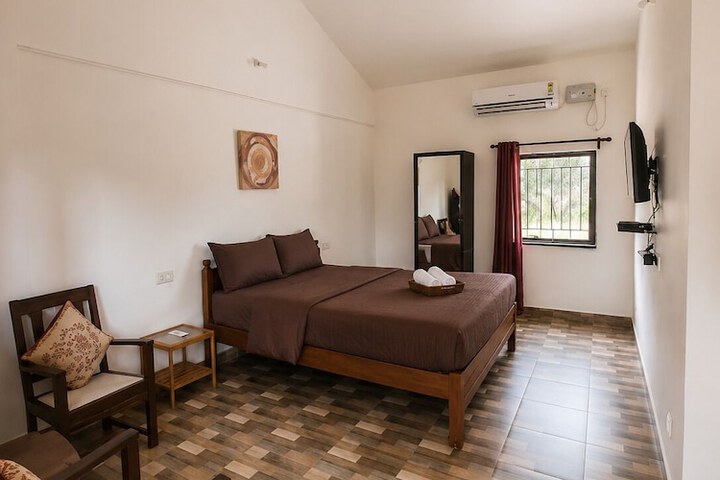 Room 7 of 25