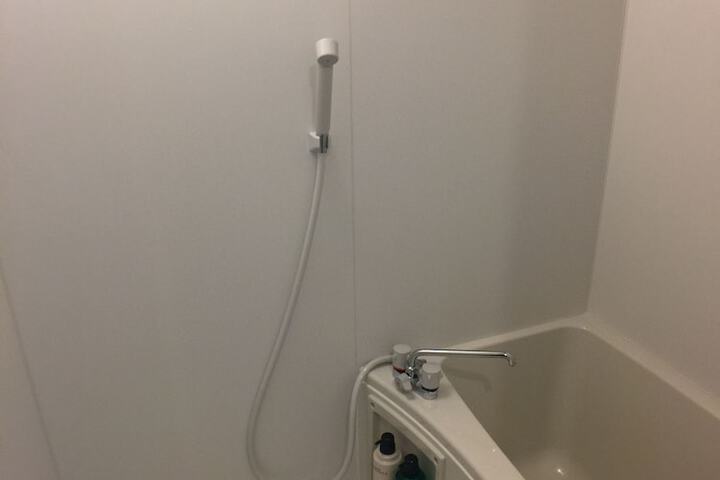 Room 12 of 21