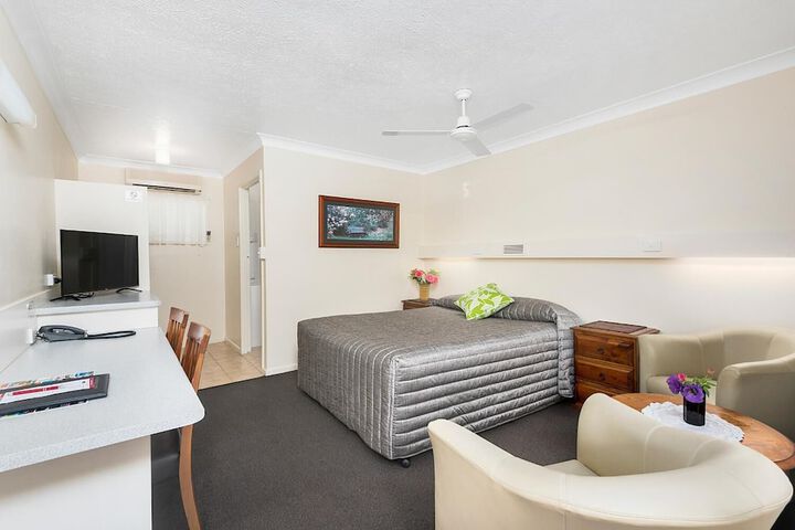 Room 14 of 28