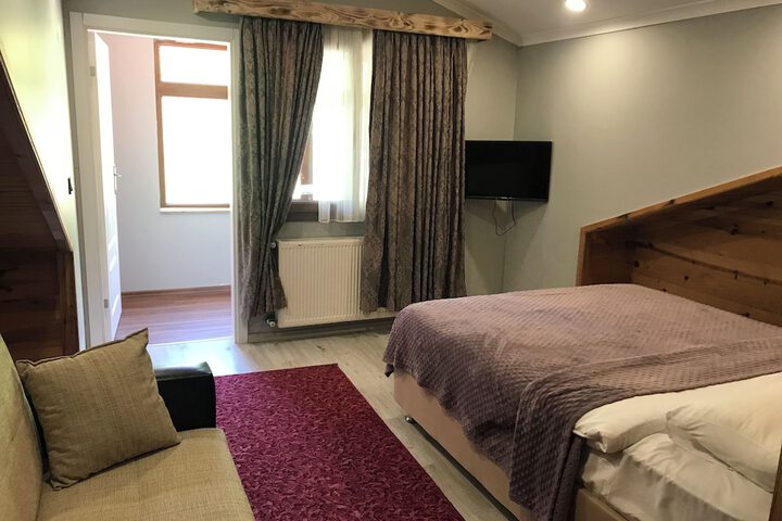 Room 6 of 36