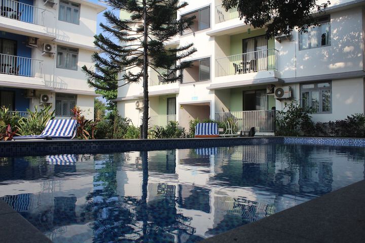 Pool 33 of 55