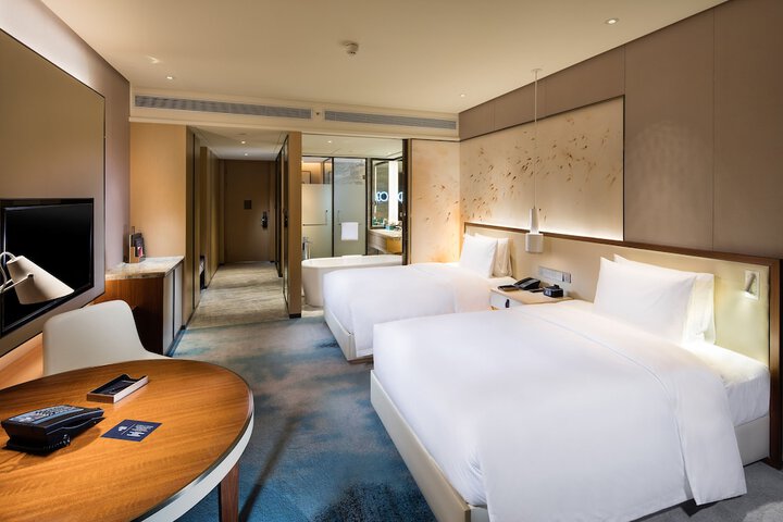 Room 17 of 72