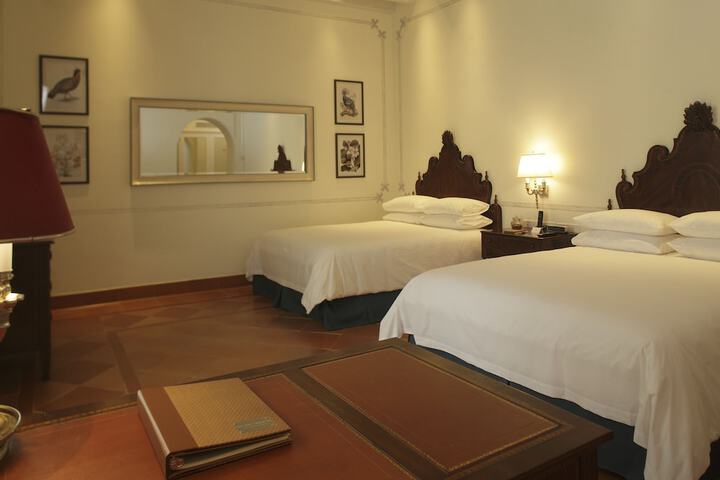 Room 9 of 45