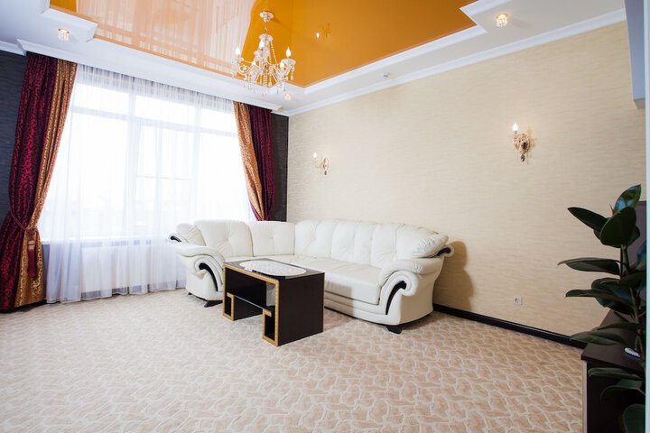 Room 9 of 49