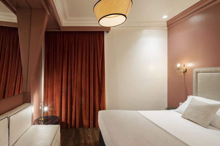 Room 4 of 29