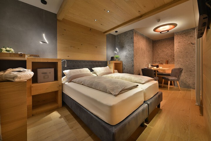 Room 29 of 211