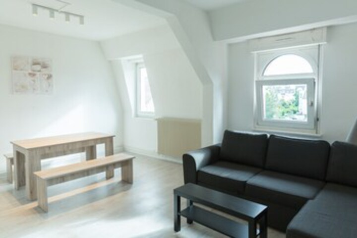 Room 16 of 18