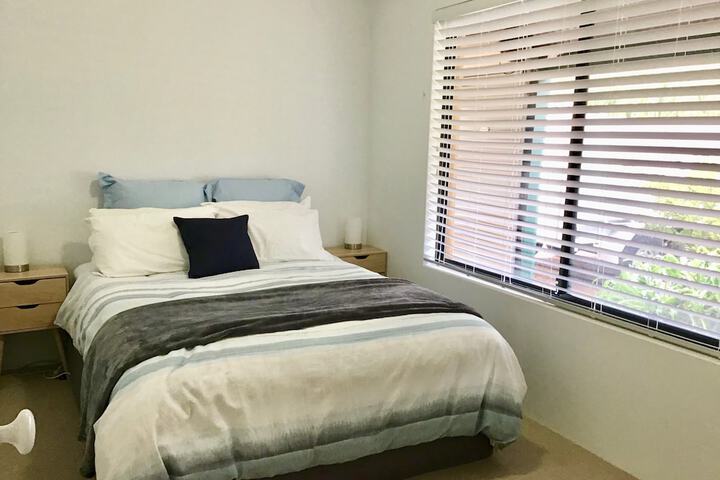Room 2 of 16