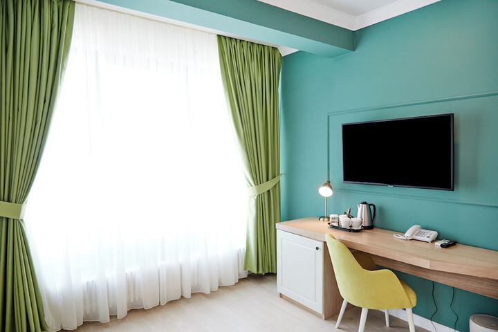 Room 19 of 100