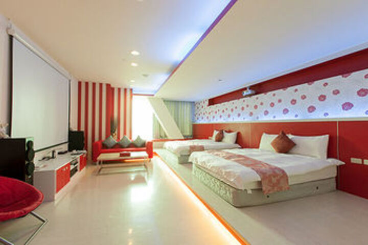 Room 22 of 34
