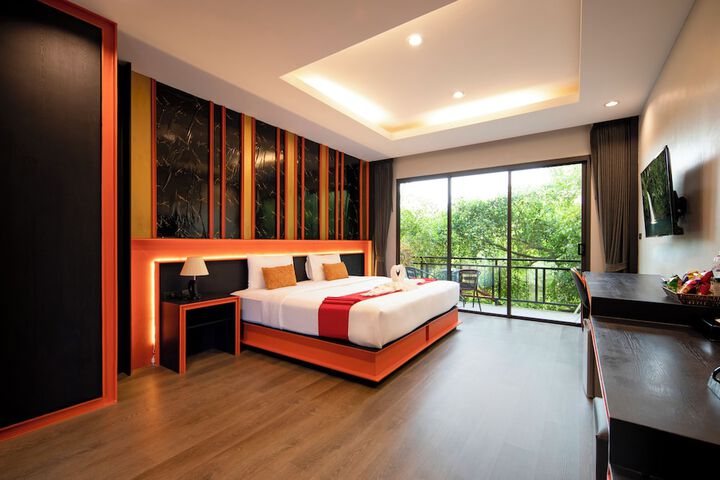 Room 10 of 42