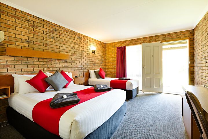 Room 10 of 52