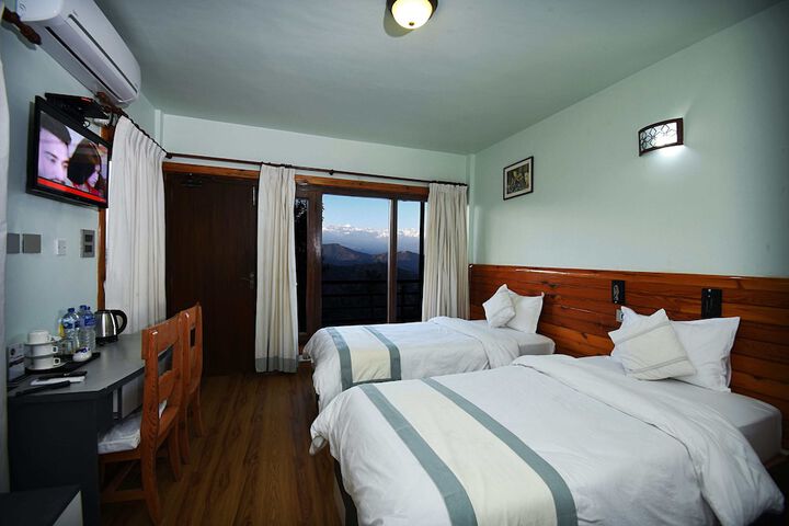 Room 14 of 83