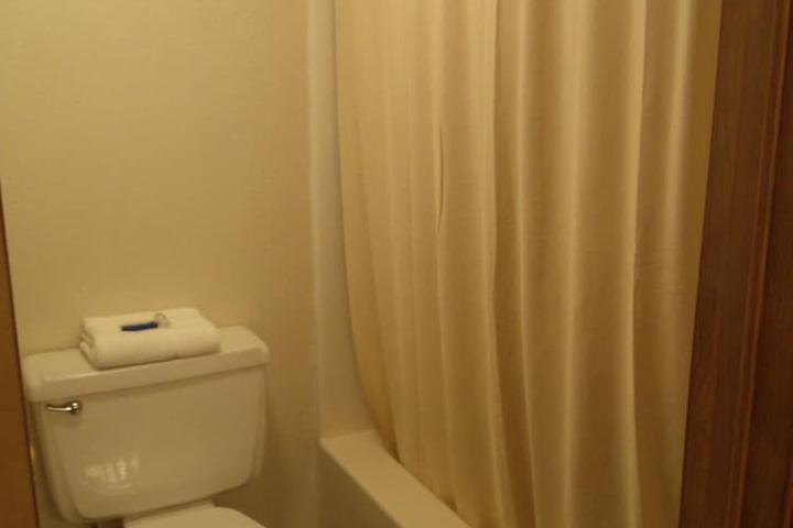 Room 20 of 37