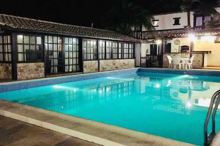 Pool Hotel