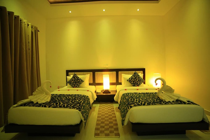 Room 9 of 39