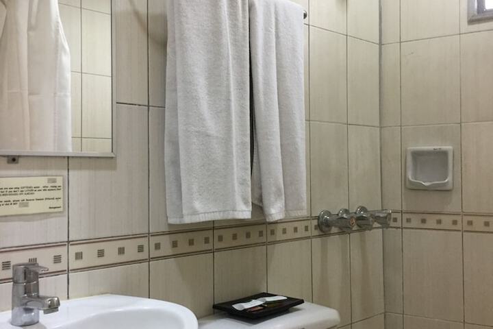 Room 48 of 69
