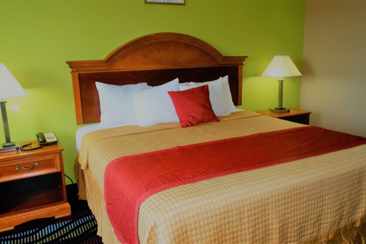 Room 9 of 37