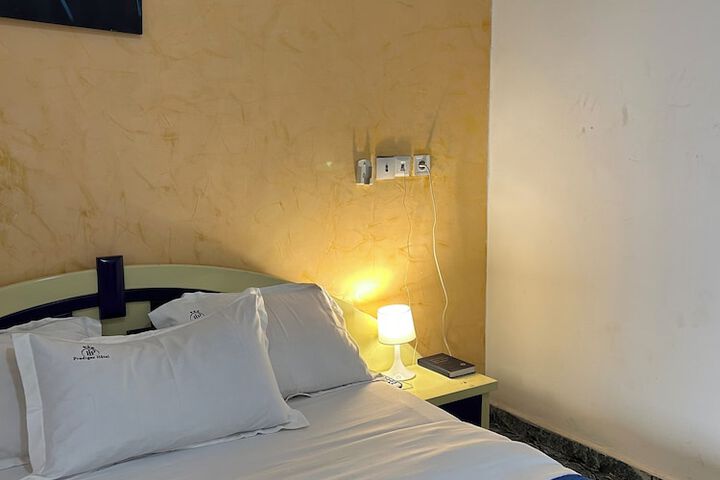 Room 78 of 307