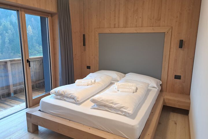Room 14 of 38