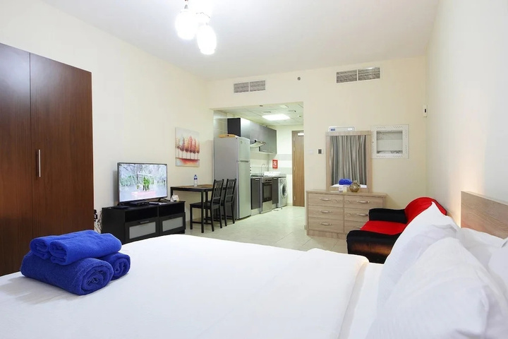 Room 5 of 17