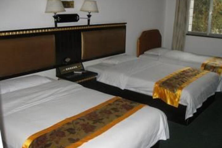 Room 9 of 23