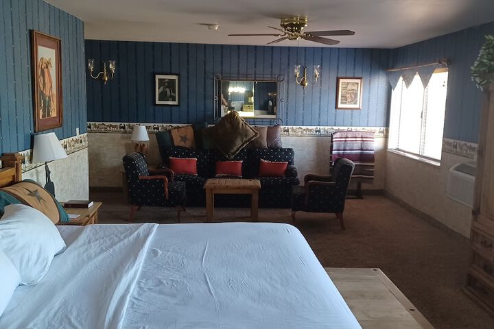 Room 26 of 82