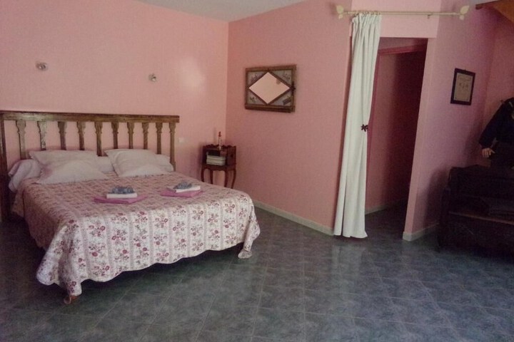 Room 16 of 62