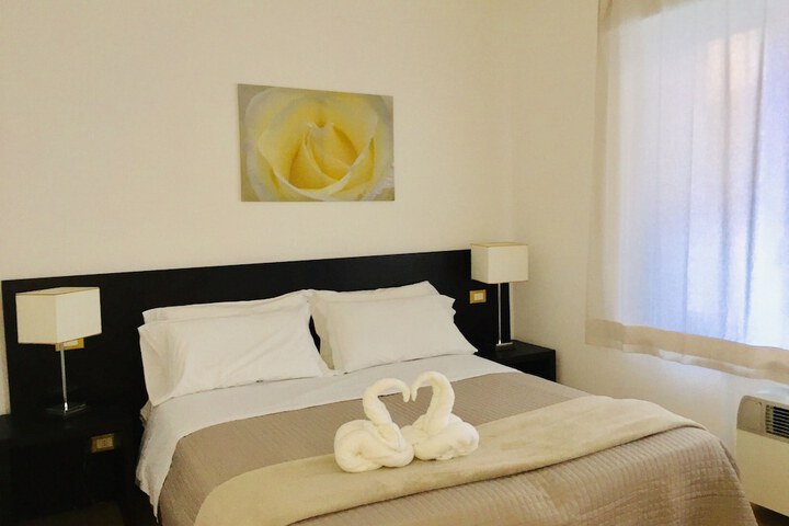 Room 25 of 36