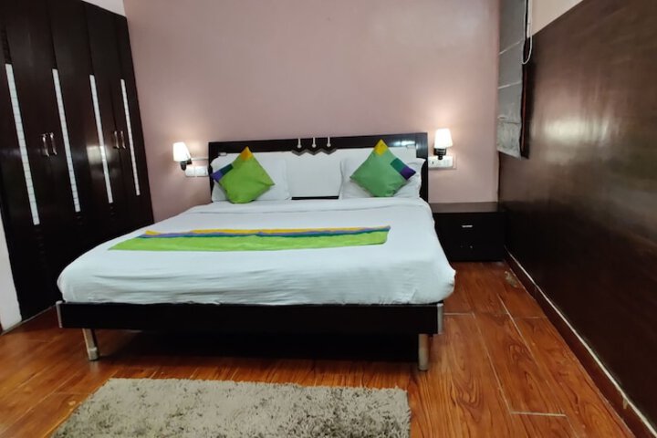 Room 18 of 36