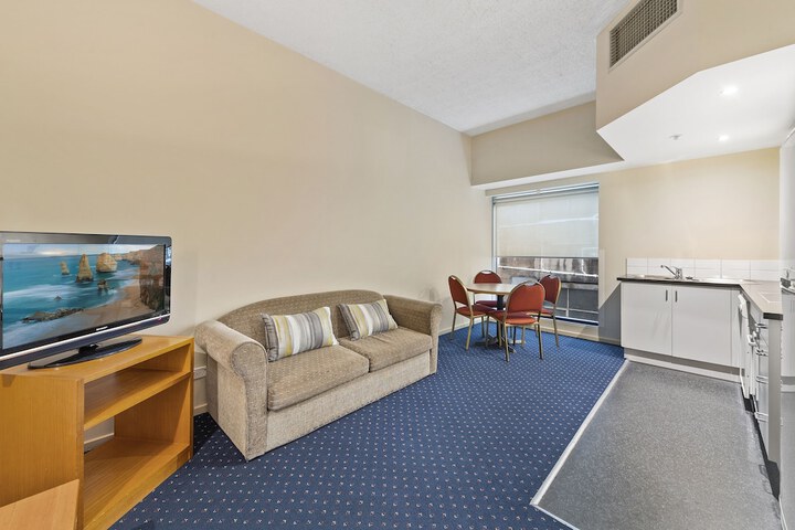 Room 25 of 34