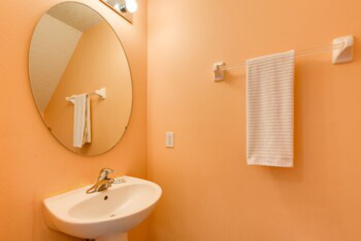 Room 163 of 272