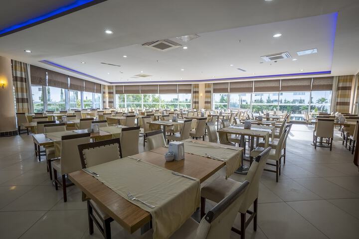 Dining 93 of 172