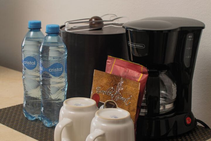 Breakfast/Coffee Service 74 of 98