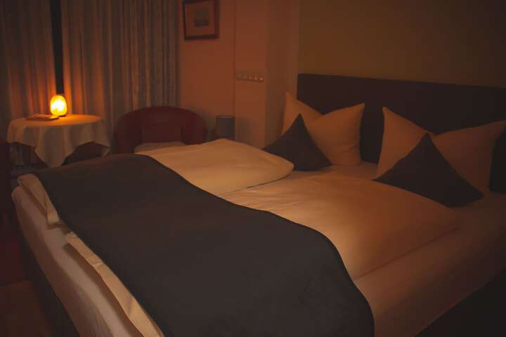 Room 7 of 25