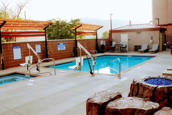Pool 28 of 40