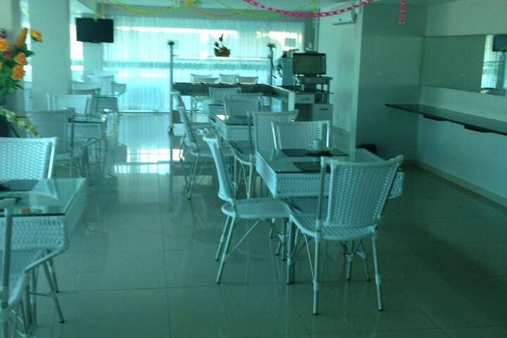 Dining 50 of 72