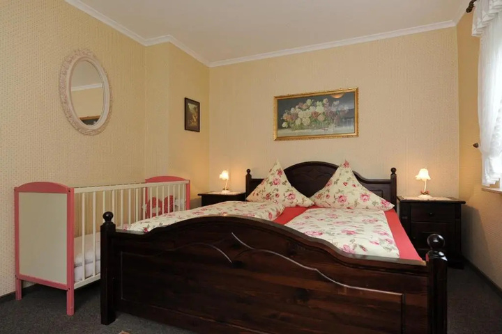 Room 3 of 5