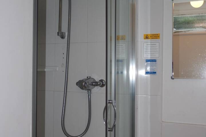 Room 127 of 160