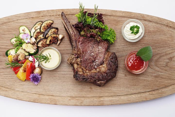 Dining 84 of 102