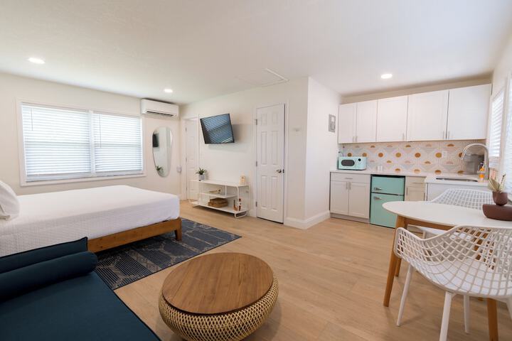 Room 12 of 46