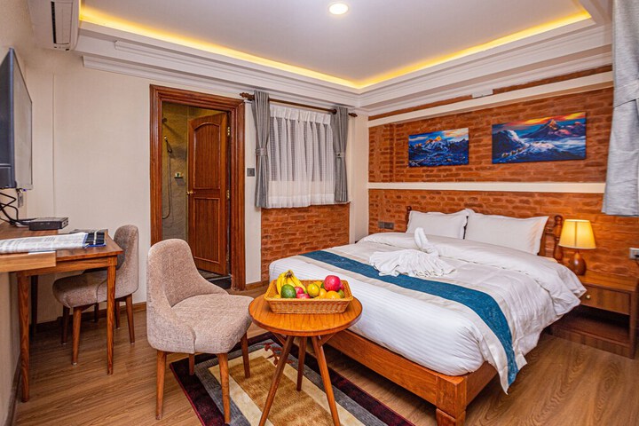 Room 7 of 39