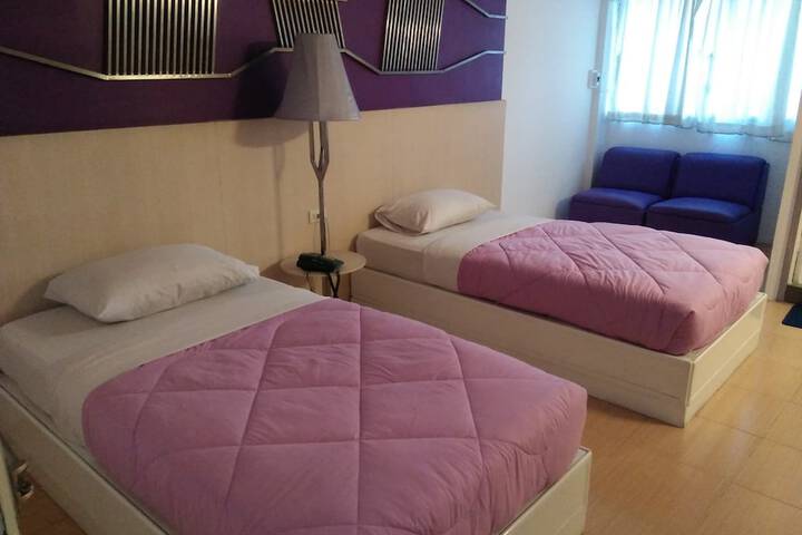 Room 14 of 44